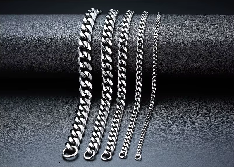 Refined Curb Chain Bracelet –  Vintage Stainless Steel